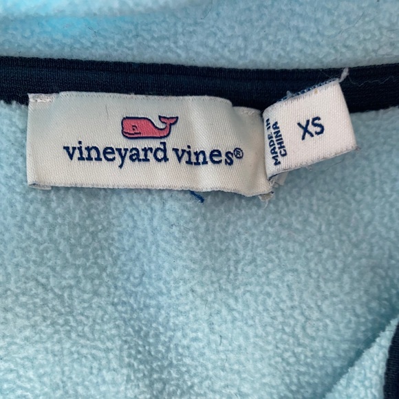Blue color-blocked Vineyard Vines pull over - Picture 2 of 4